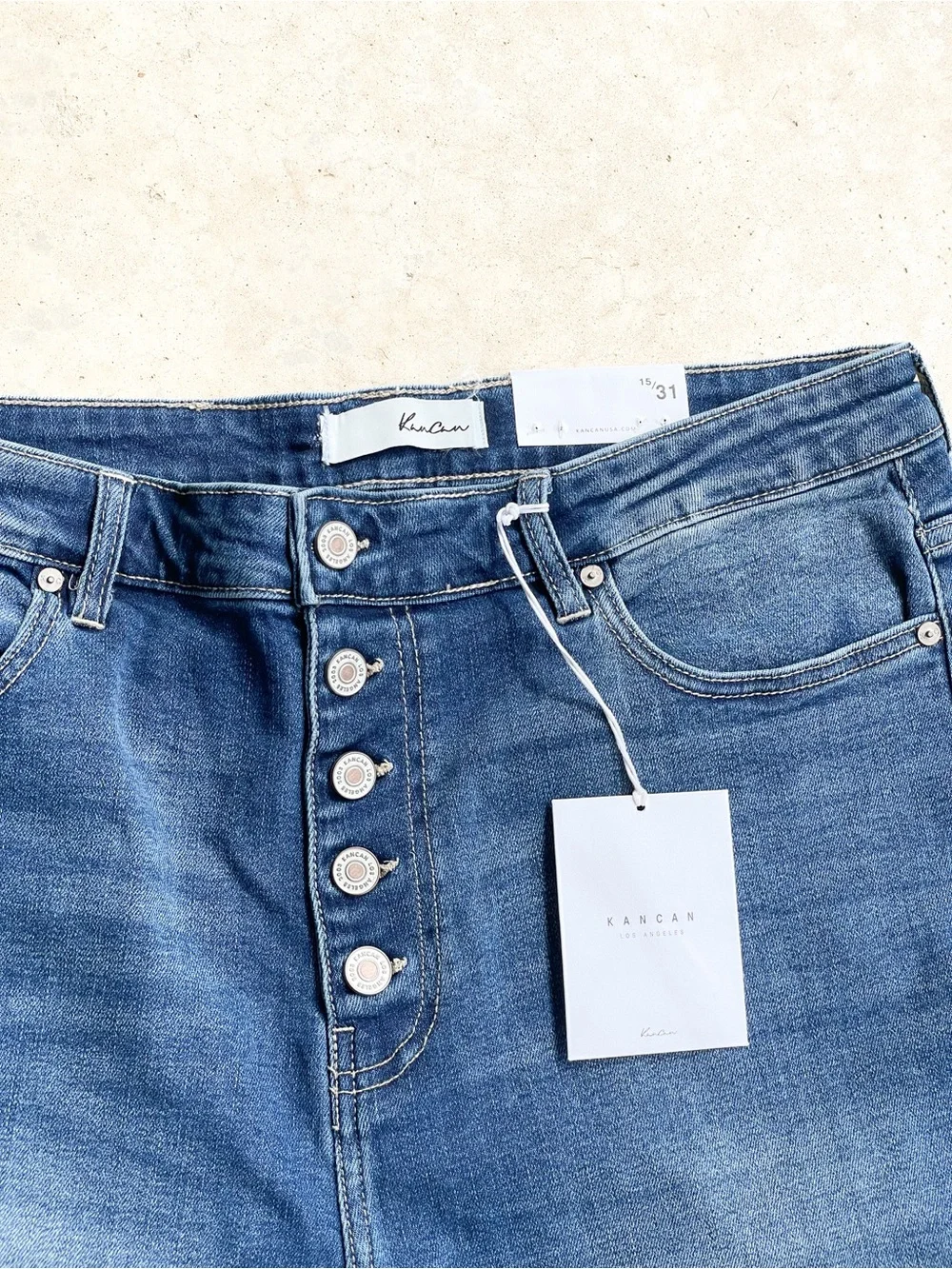NWT Kancan High Rise Button Fly Relaxed Tapered Jeans 15/31